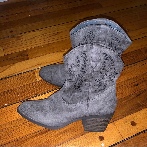 Booties - Picture 2 of 3